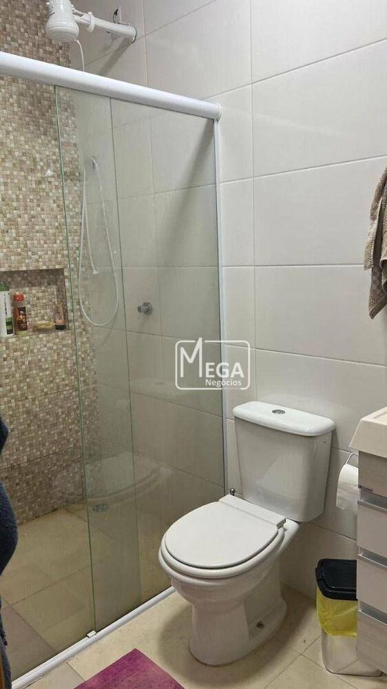 Casa à venda com 6 quartos, 153m² - Foto 3