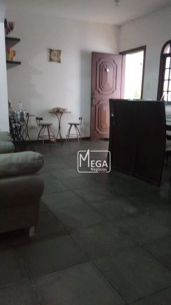 Casa, 3 quartos, 240 m² - Foto 12