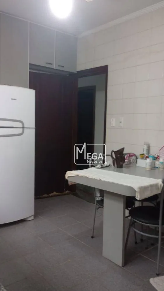 Casa, 3 quartos, 240 m² - Foto 14