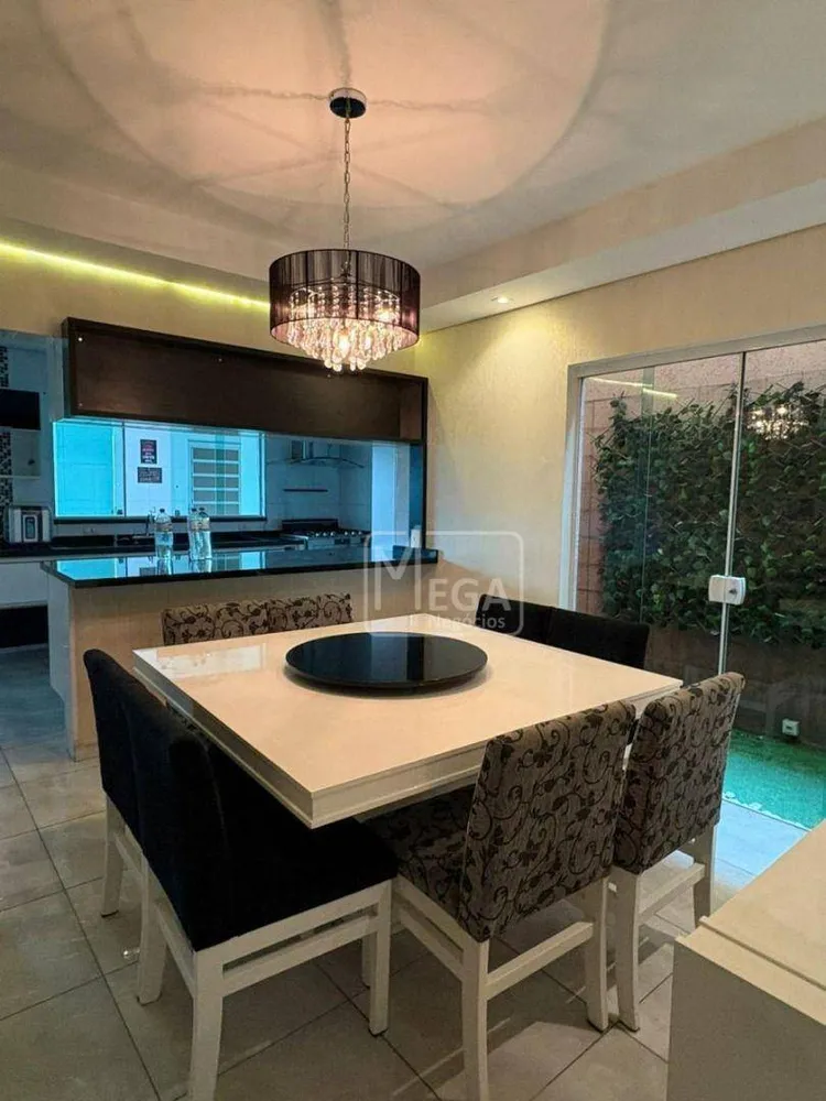 Casa, 3 quartos, 159 m² - Foto 1