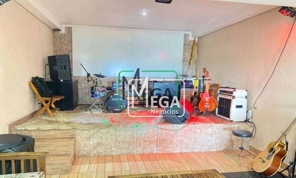 Casa, 3 quartos, 240 m² - Foto 14
