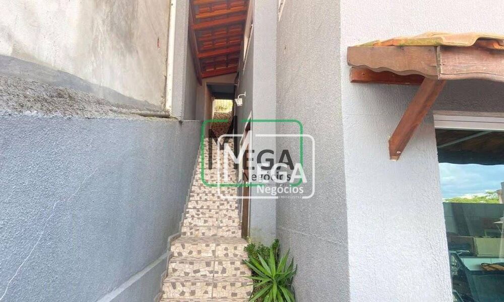 Casa, 3 quartos, 240 m² - Foto 2