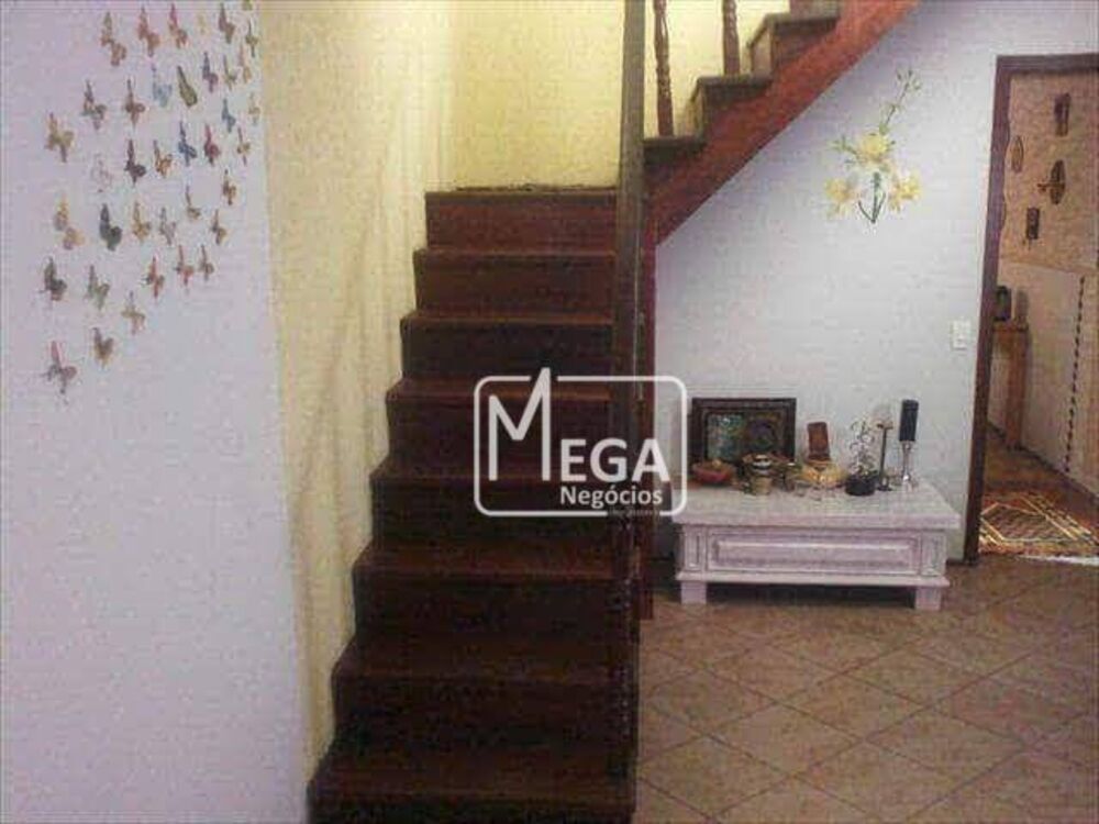 Casa, 3 quartos, 192 m² - Foto 1