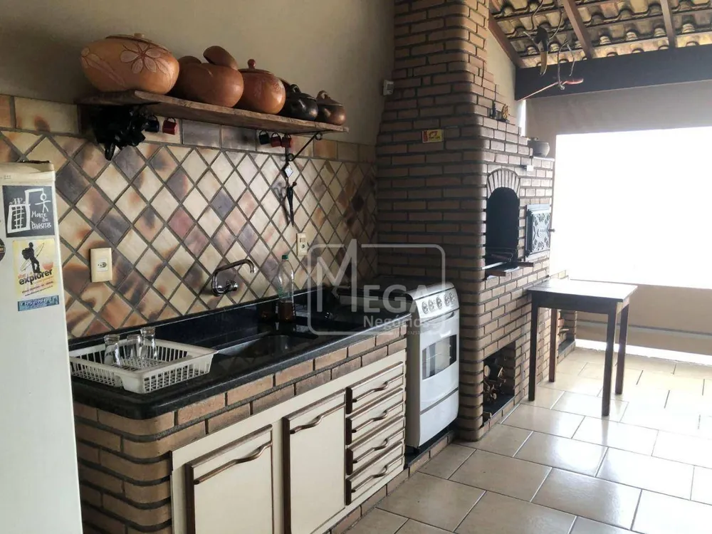 Casa, 3 quartos, 180 m² - Foto 1