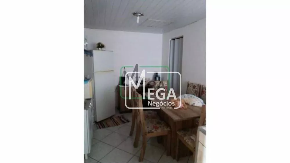 Casa, 6 quartos, 250 m² - Foto 1