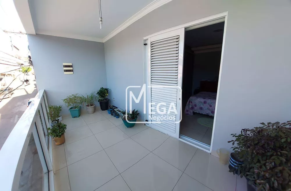 Casa, 3 quartos, 285 m² - Foto 1