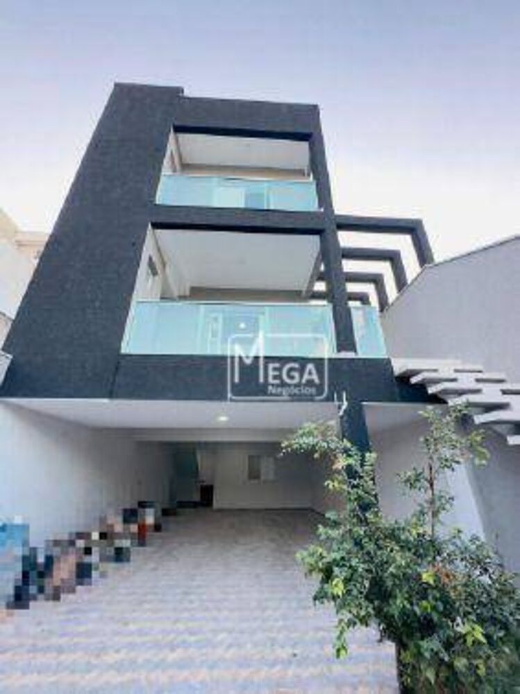 Casa, 3 quartos, 225 m² - Foto 1