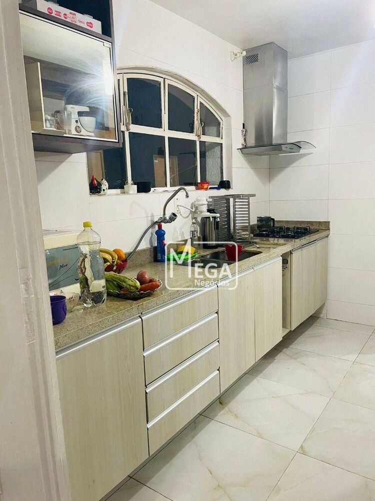 Casa de Condomínio à venda com 4 quartos, 400m² - Foto 3