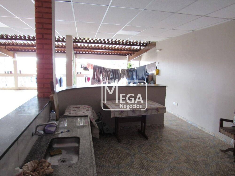 Casa, 4 quartos, 250 m² - Foto 3