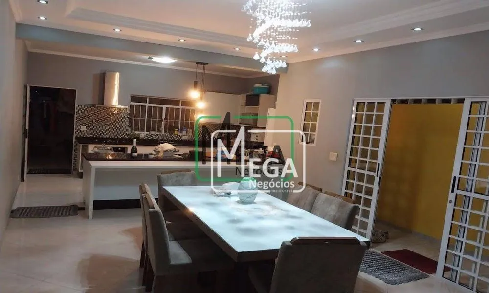 Casa, 3 quartos, 375 m² - Foto 1