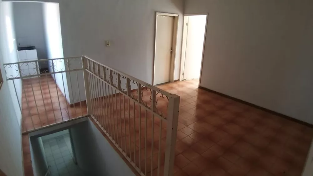 Casa à venda com 5 quartos, 248m² - Foto 18