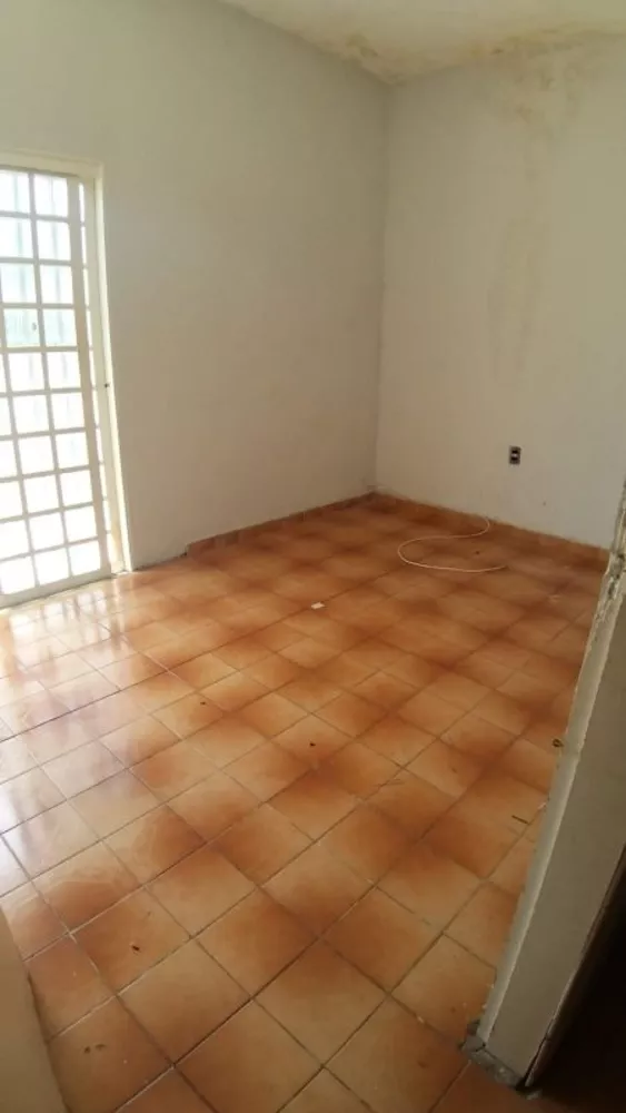 Casa à venda com 5 quartos, 248m² - Foto 21