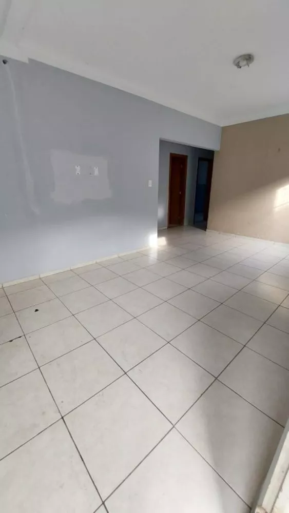 Casa à venda com 5 quartos, 248m² - Foto 4