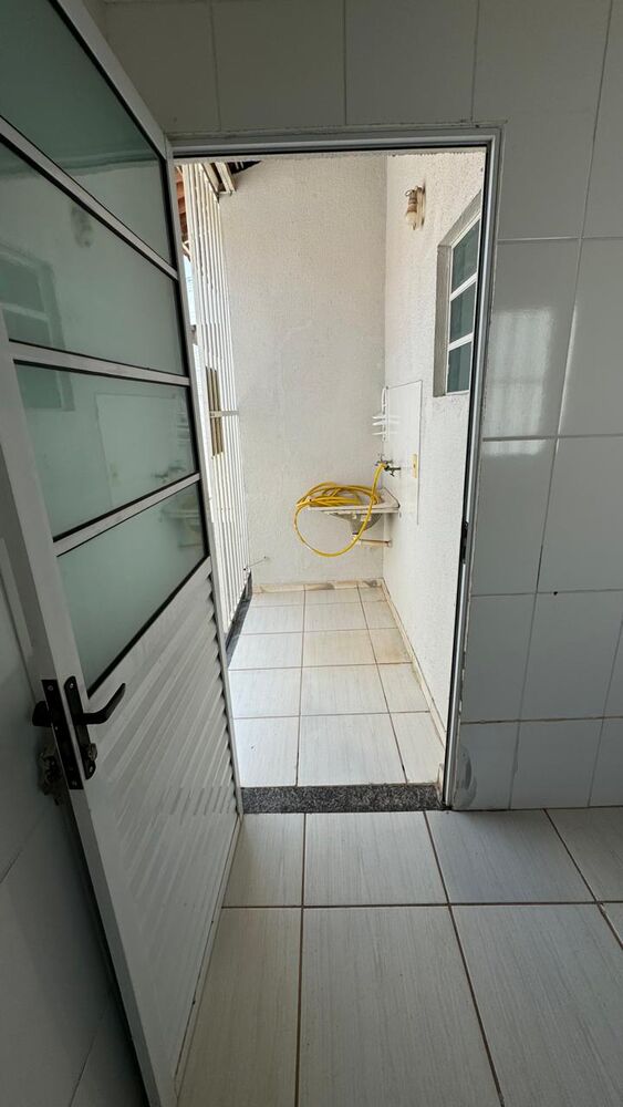 Casa à venda com 2 quartos, 51m² - Foto 7