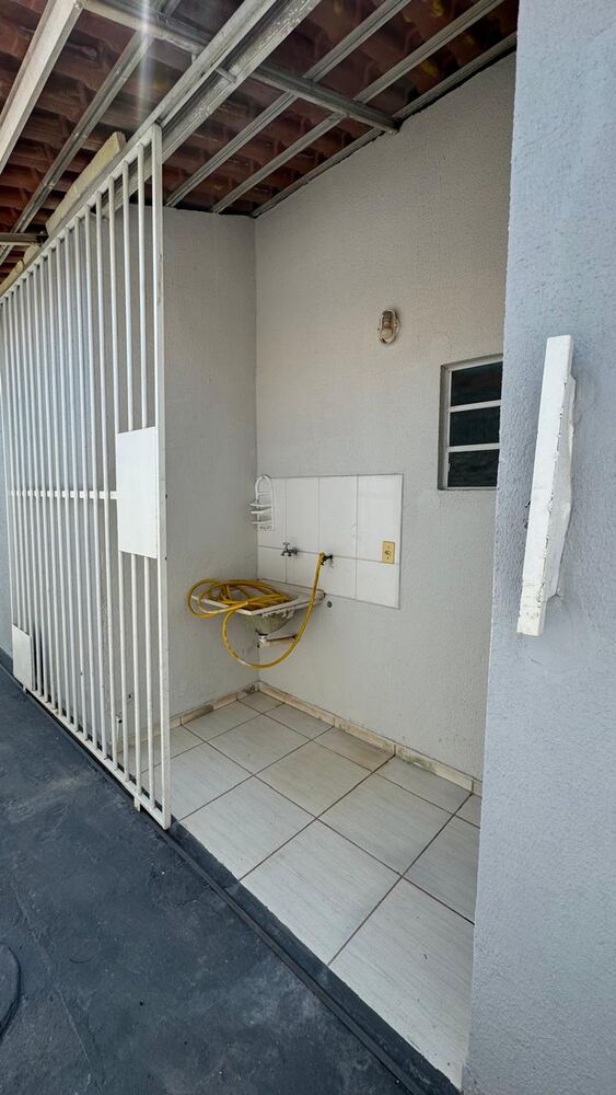 Casa à venda com 2 quartos, 51m² - Foto 8