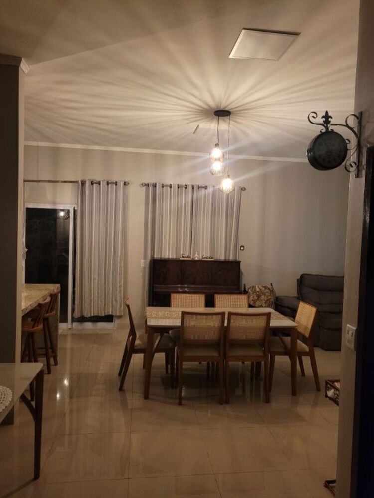 Casa, 4 quartos, 234 m² - Foto 2
