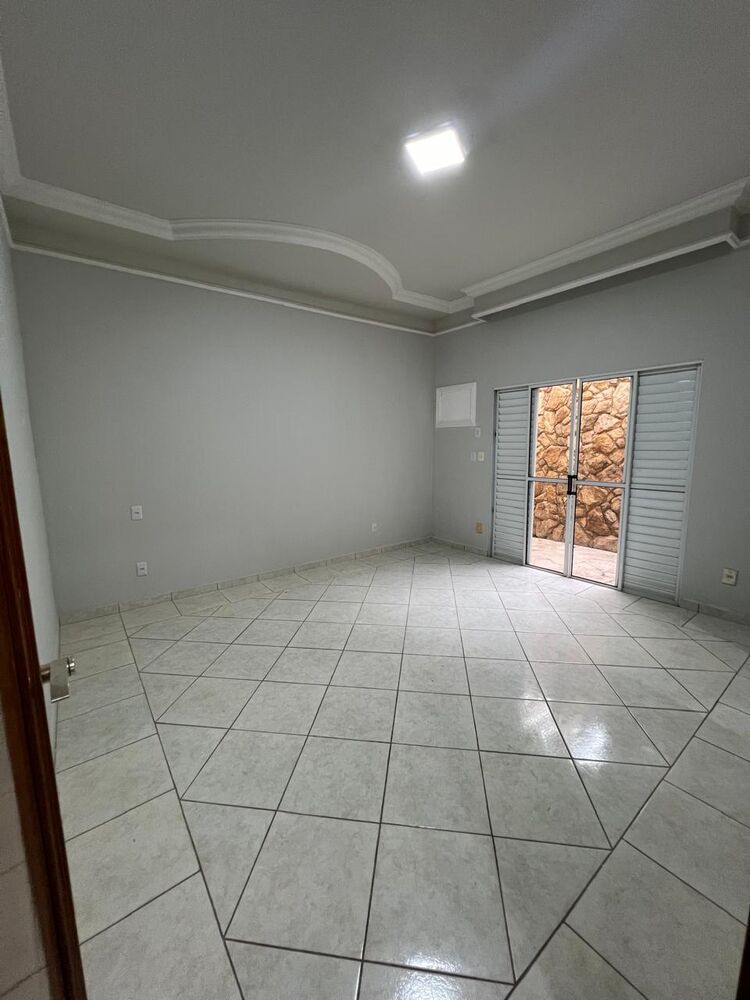 Casa, 7 quartos, 397 m² - Foto 2