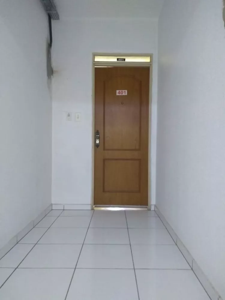 Apartamento à venda com 1 quarto, 45m² - Foto 2