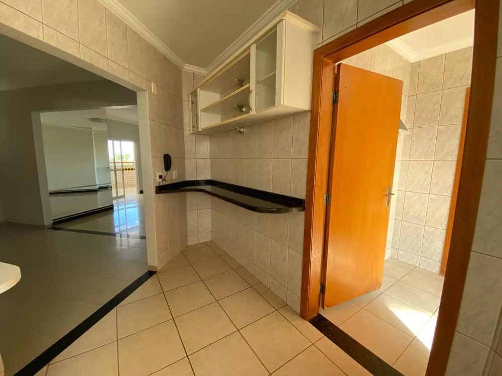 Apartamento à venda com 4 quartos, 170m² - Foto 9