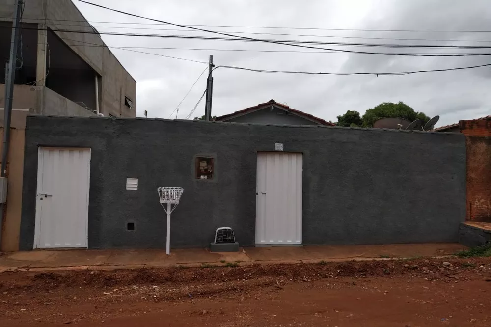 Casa à venda com 3 quartos, 194m² - Foto 2