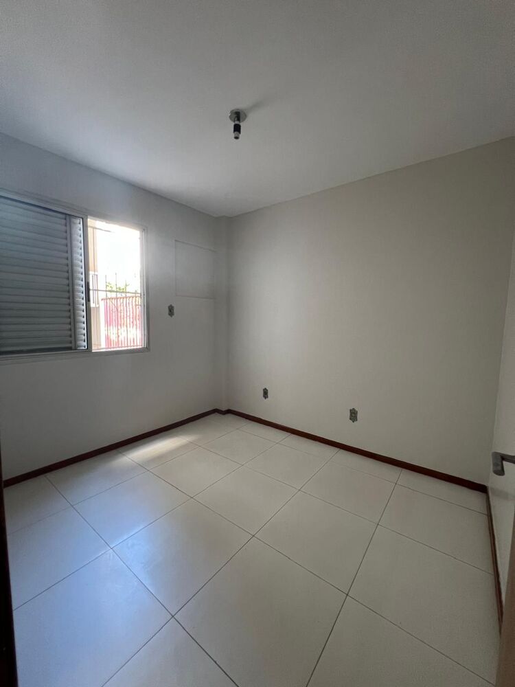 Apartamento para alugar com 2 quartos, 65m² - Foto 9