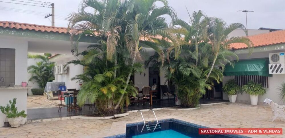 Casa à venda com 4 quartos, 450m² - Foto 3