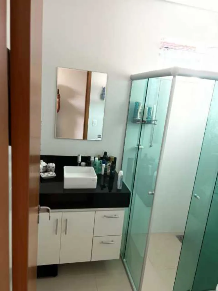 Casa, 3 quartos, 270 m² - Foto 1