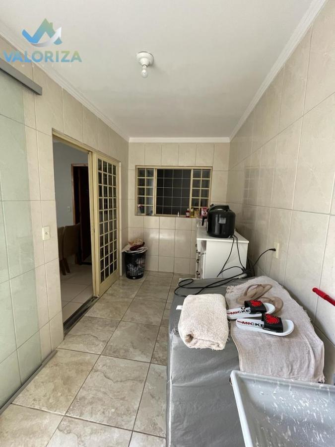 Casa à venda com 3 quartos, 114m² - Foto 4