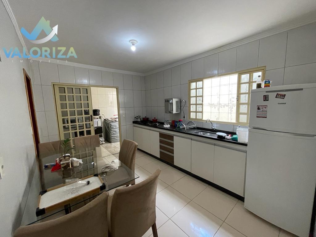 Casa à venda com 3 quartos, 114m² - Foto 13