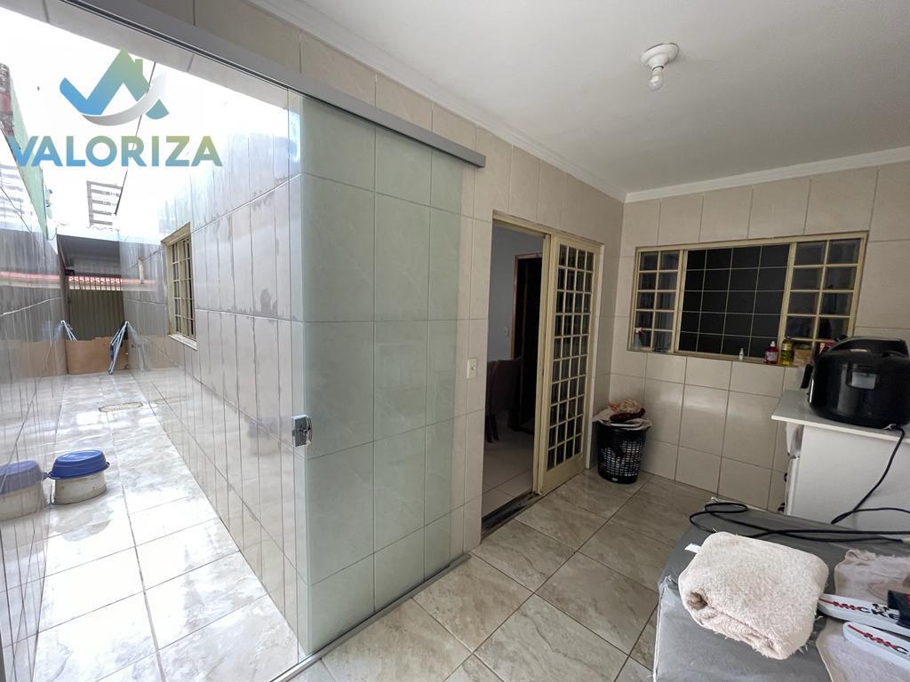 Casa à venda com 3 quartos, 114m² - Foto 14