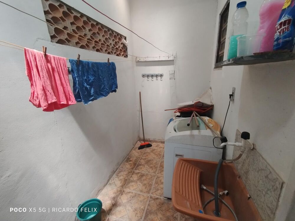 Casa para alugar com 2 quartos, 250m² - Foto 3