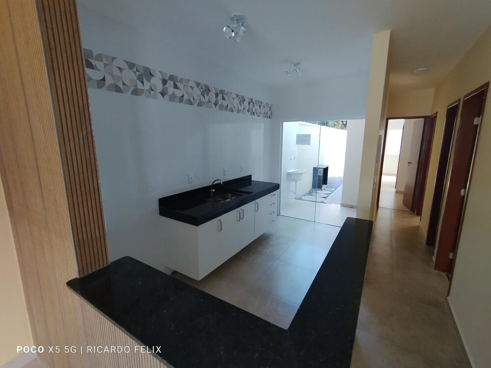 Casa à venda com 3 quartos, 175m² - Foto 6