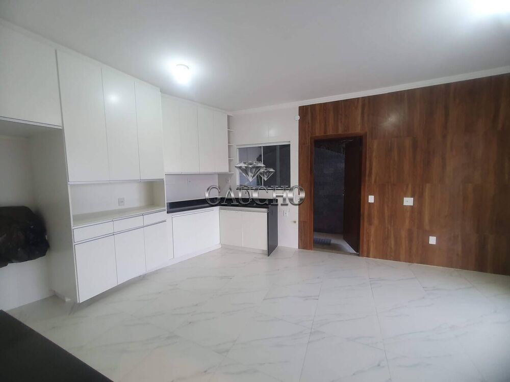 Casa à venda e aluguel com 3 quartos, 332m² - Foto 2