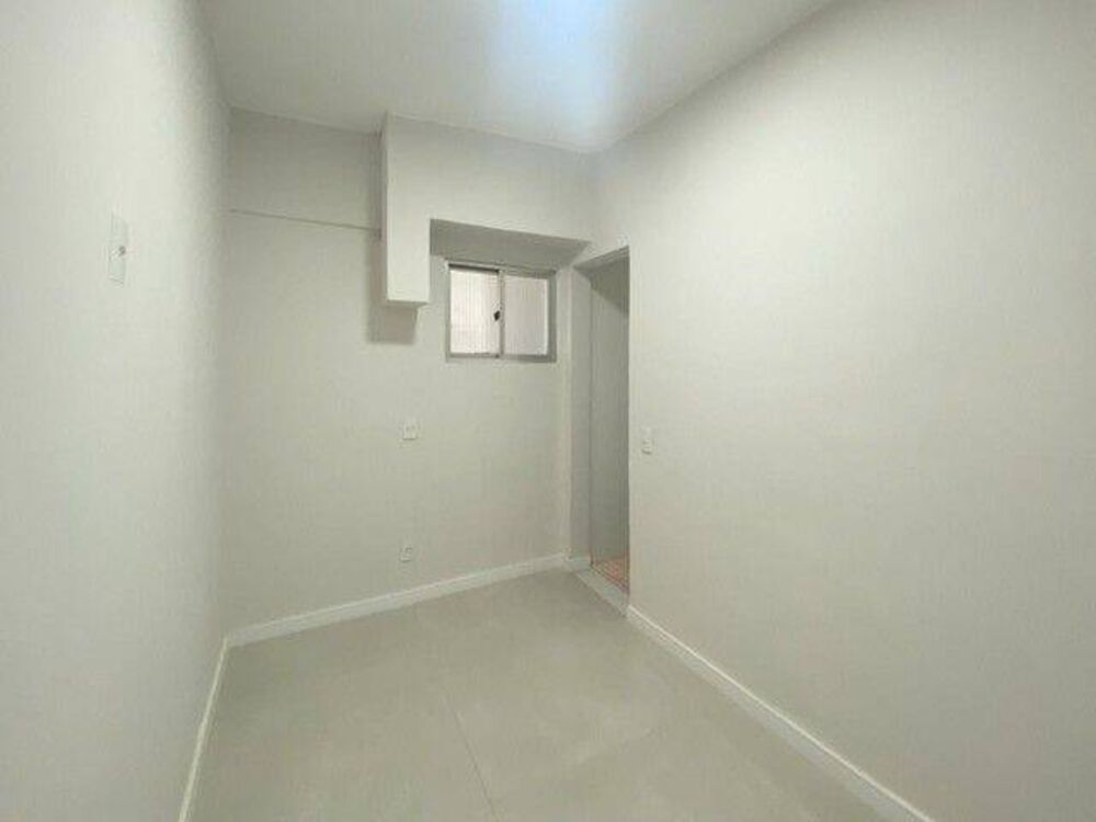 Apartamento à venda com 3 quartos, 110m² - Foto 17
