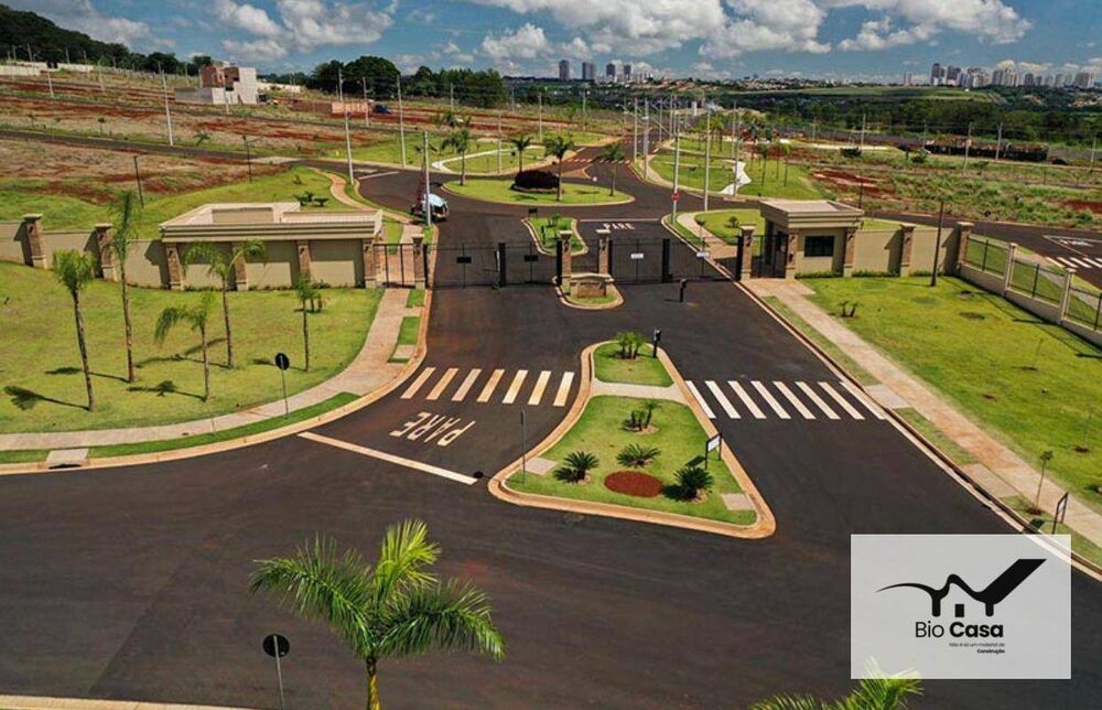 Loteamento e Condomínio, 250 m² - Foto 1