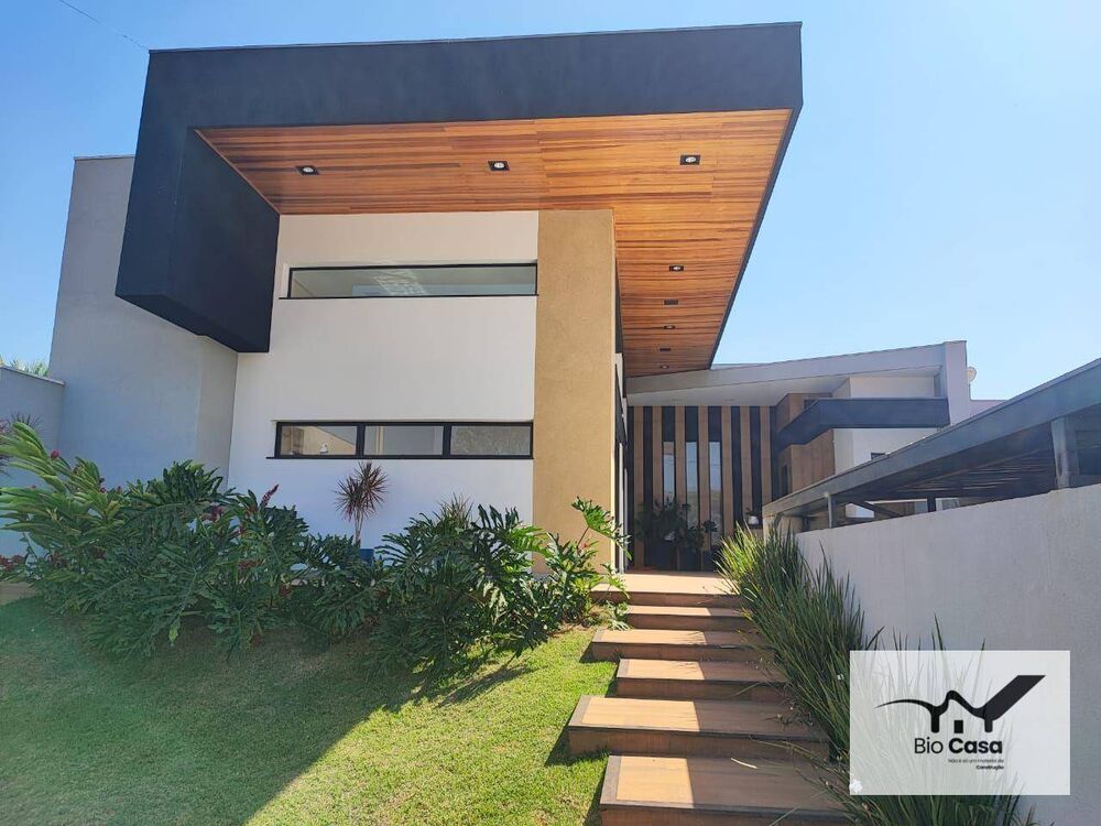 Casa de Condomínio à venda com 3 quartos, 226m² - Foto 1