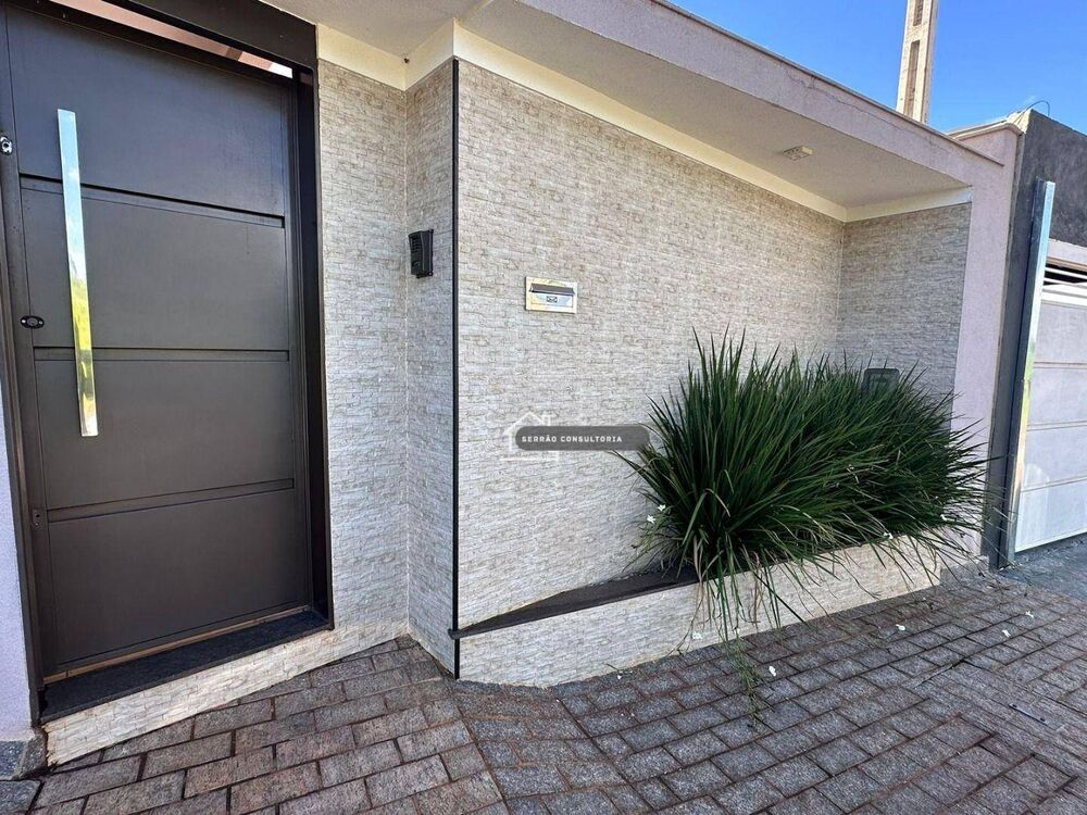 Casa, 3 quartos, 132 m² - Foto 1