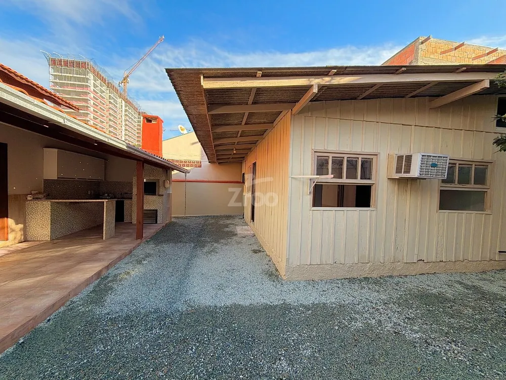 Casa, 3 quartos, 220 m² - Foto 4