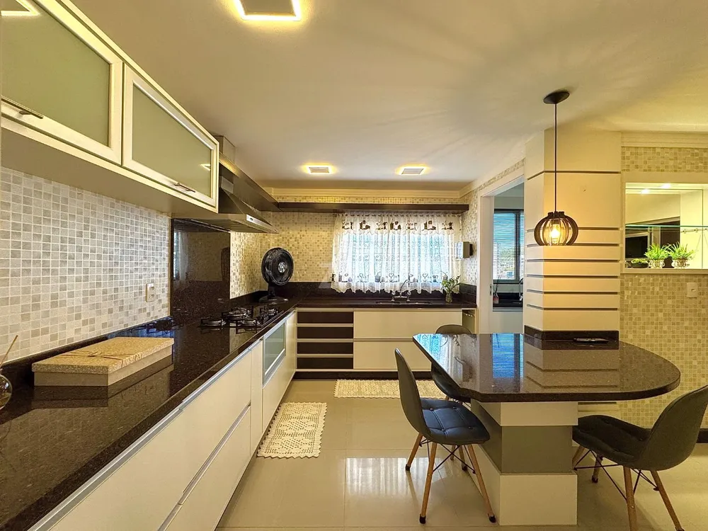 Apartamento, 3 quartos, 250 m² - Foto 5