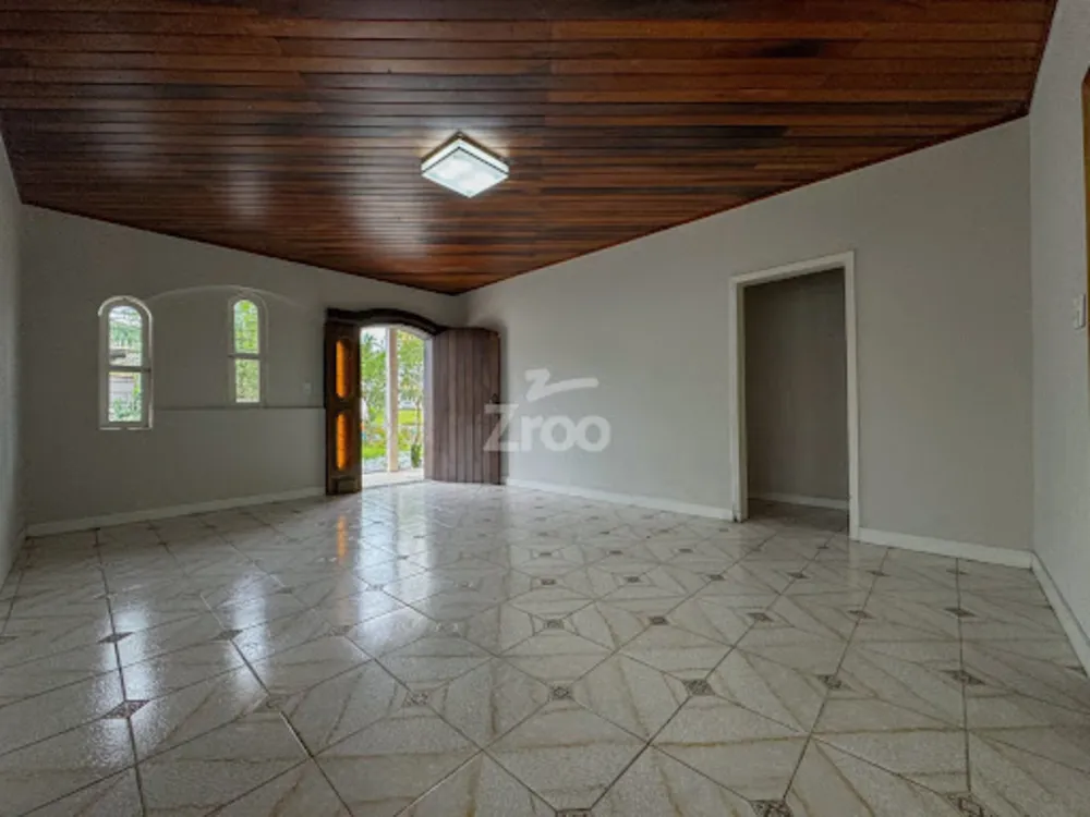 Casa, 3 quartos, 230 m² - Foto 1