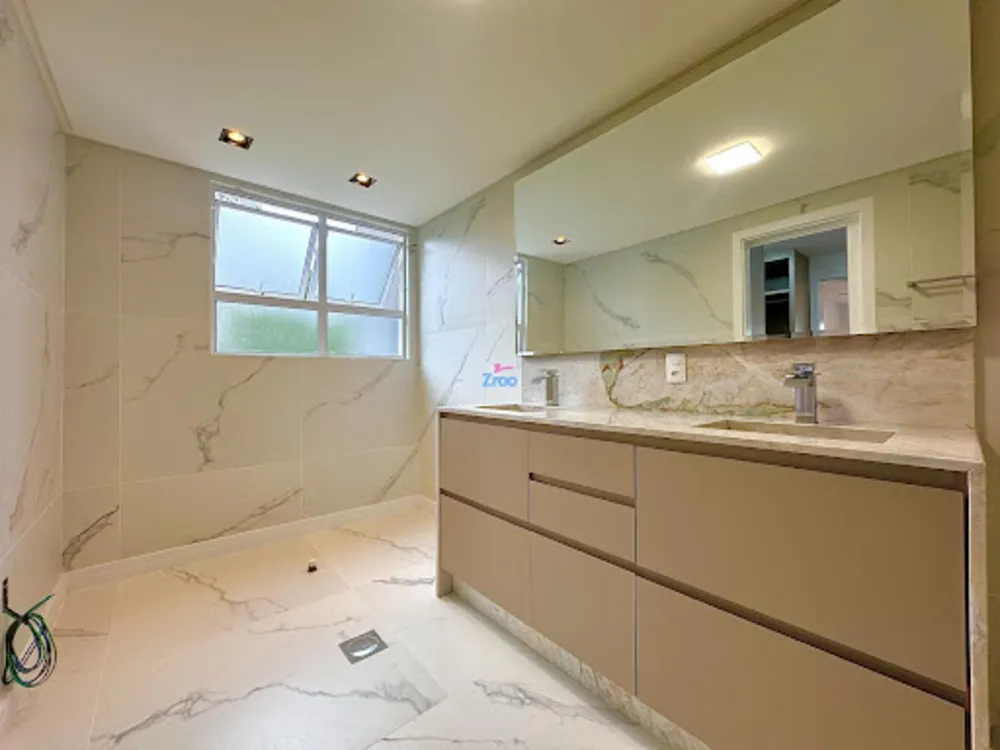 Apartamento, 3 quartos, 200 m² - Foto 1