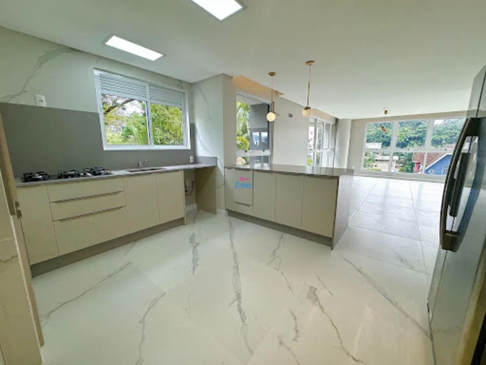 Apartamento, 3 quartos, 200 m² - Foto 2