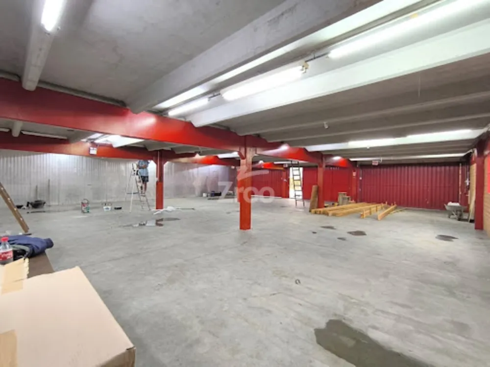 Depósito-Galpão, 300 m² - Foto 1