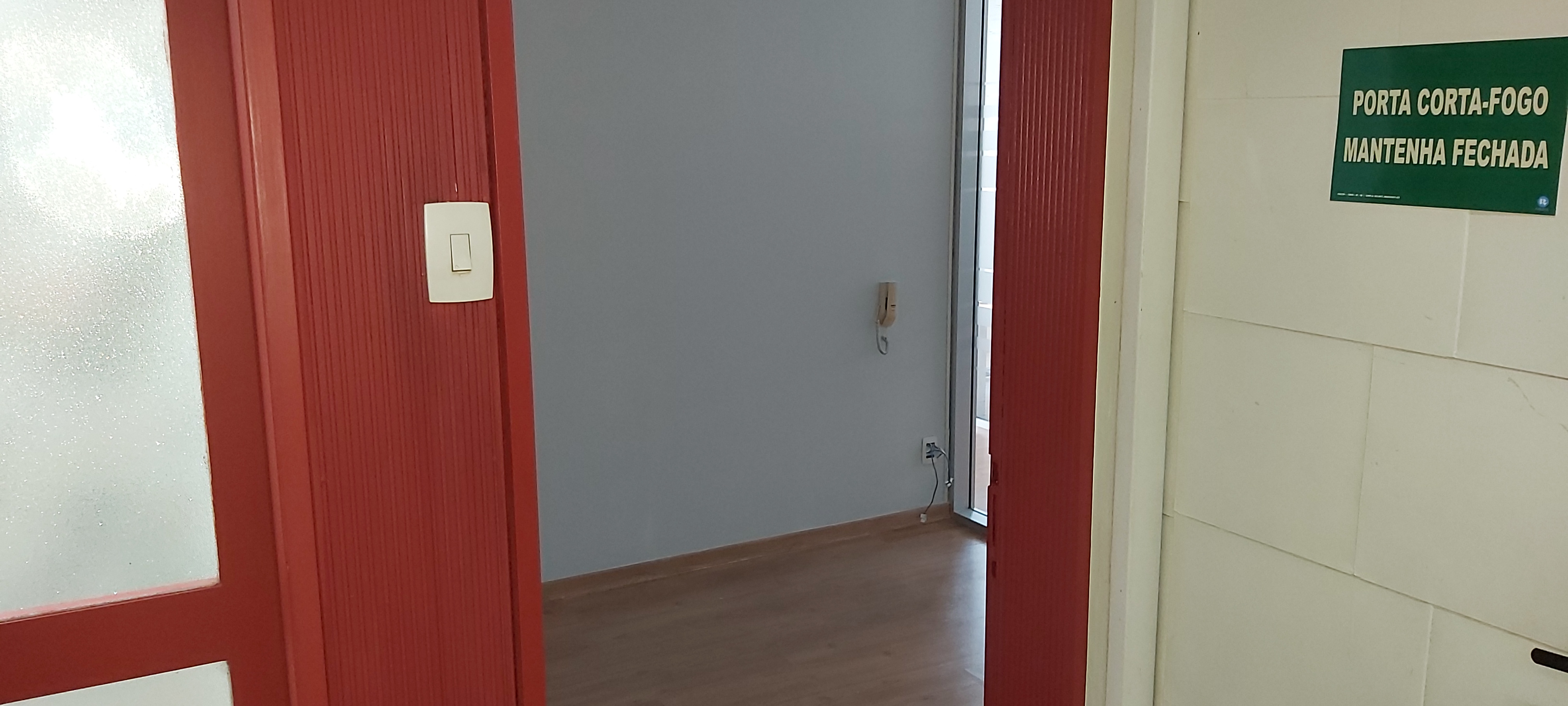 Conjunto Comercial-Sala para alugar com 2 quartos, 74m² - Foto 6