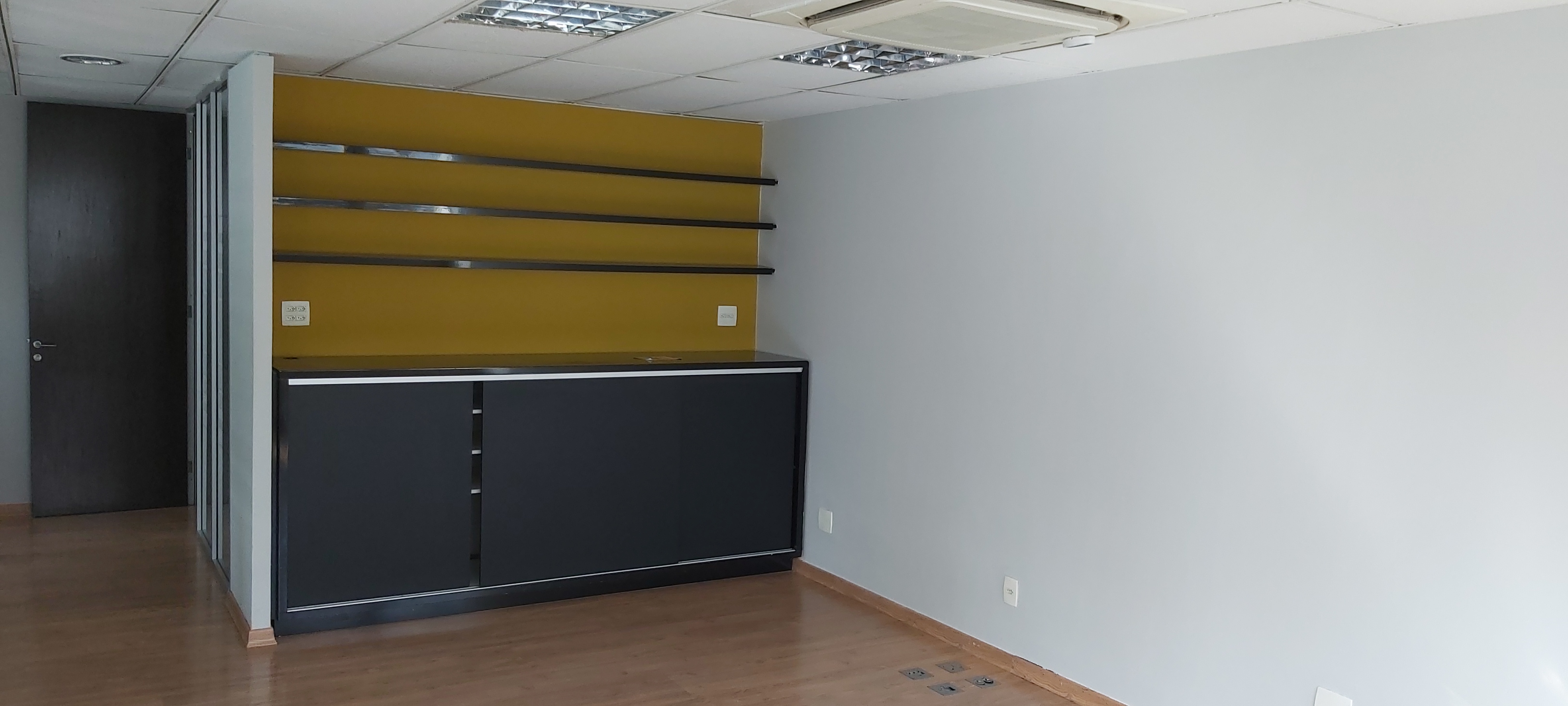 Conjunto Comercial-Sala para alugar com 2 quartos, 74m² - Foto 23