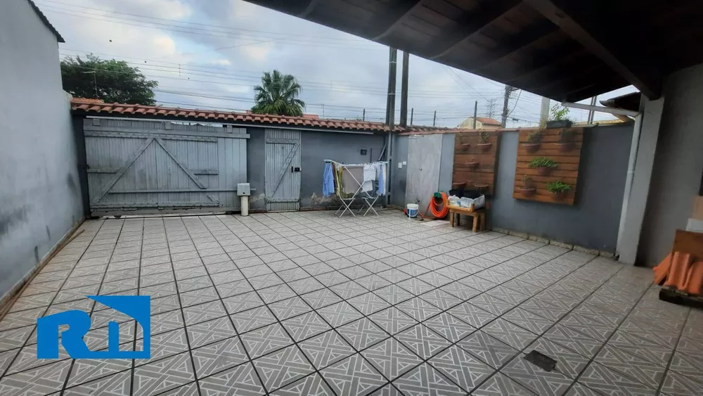 Casa à venda com 3 quartos, 90m² - Foto 2