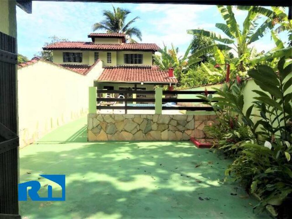 Casa à venda com 3 quartos, 240m² - Foto 2