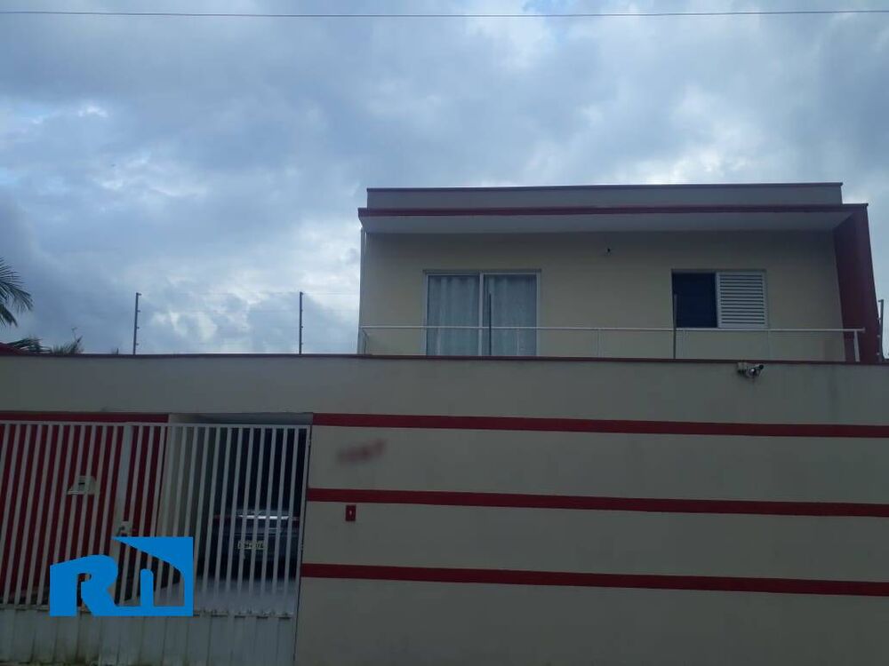 Casa, 3 quartos, 208 m² - Foto 1