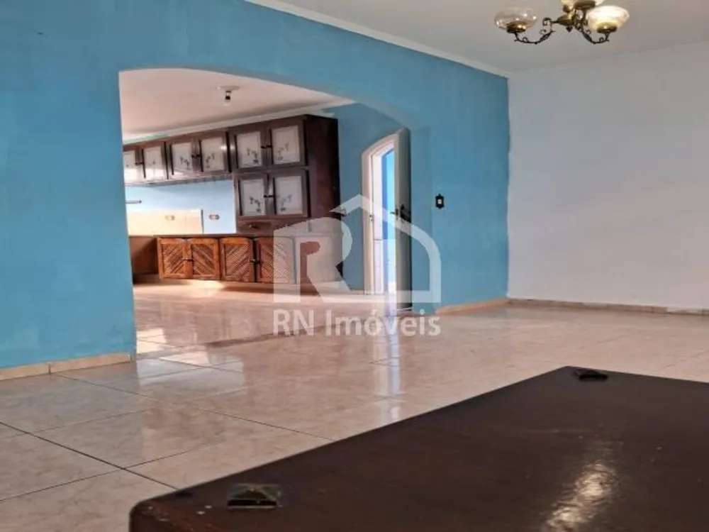 Casa, 3 quartos, 243 m² - Foto 2