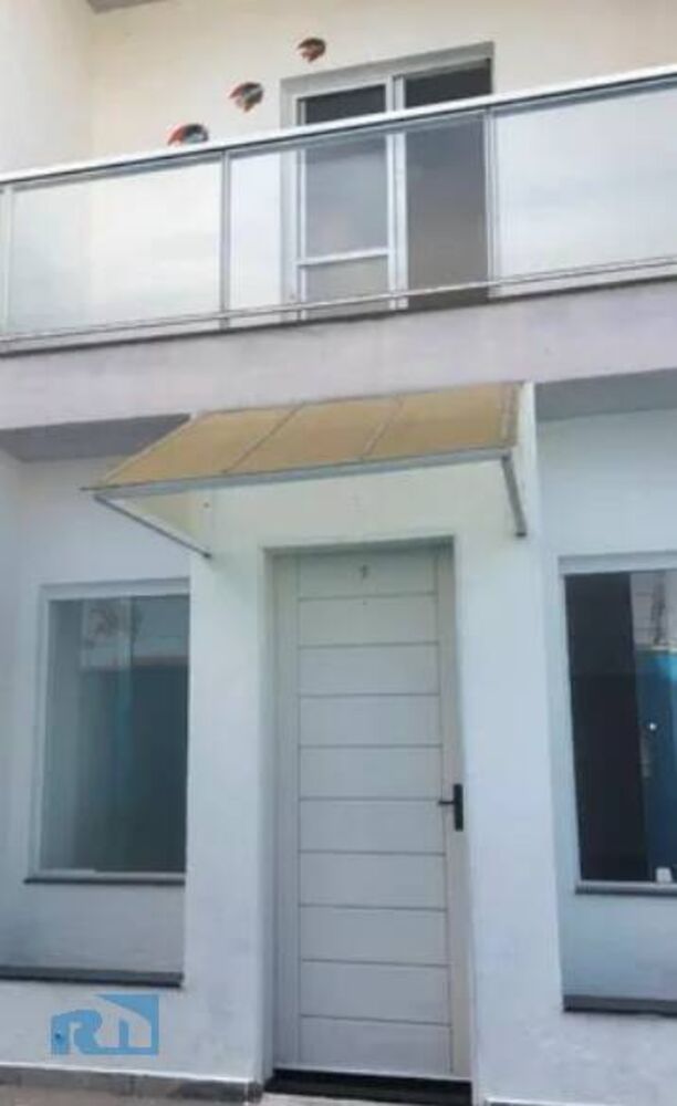 Casa à venda com 2 quartos, 83m² - Foto 2